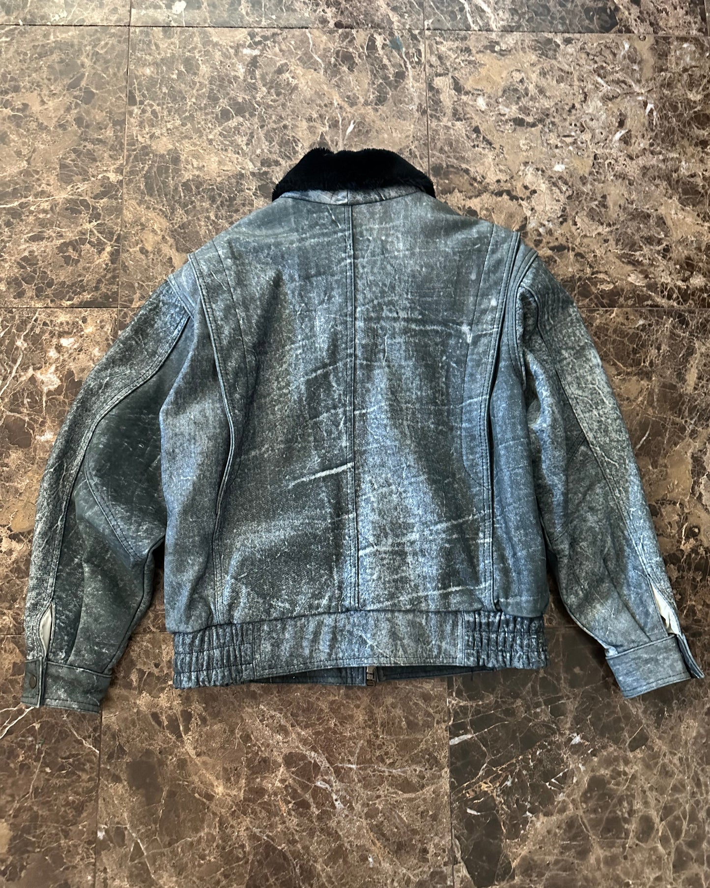 VTG ‘Ka Bu’ Seoul Faux Leather Jacket with Faux Fur Collar (M/L)